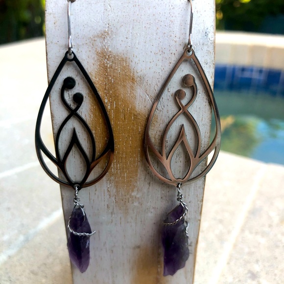 Amethyst Magic Lotus Earrings - Picture 5 of 9